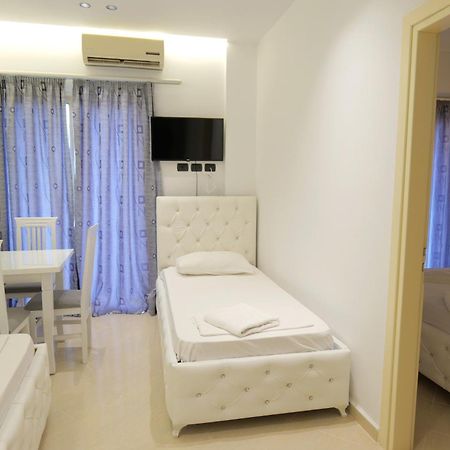 Hotel Dior Sarandë Eksteriør billede