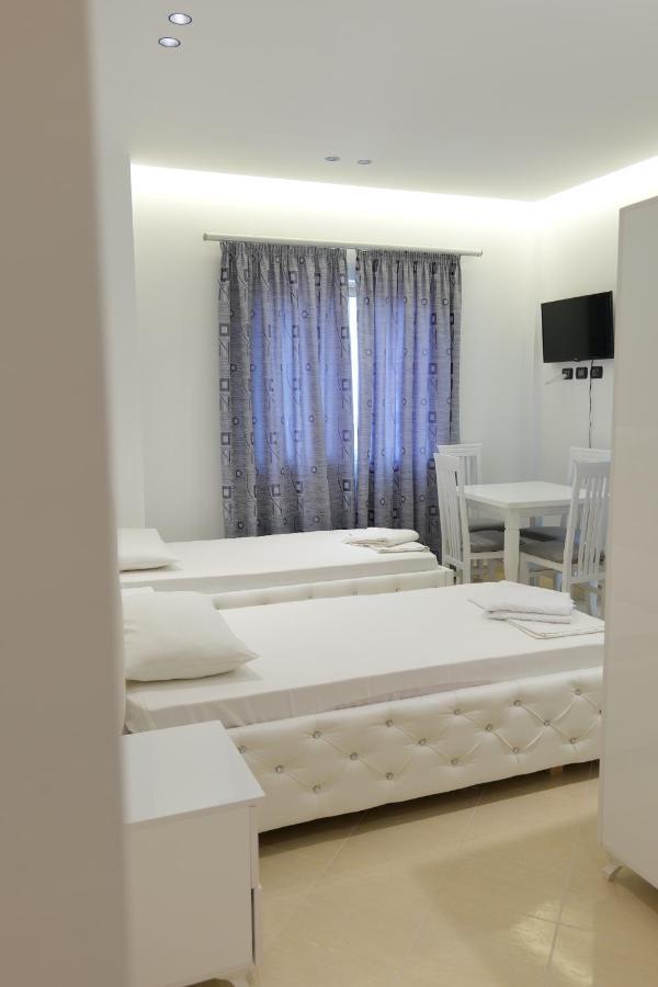Hotel Dior Sarandë Eksteriør billede