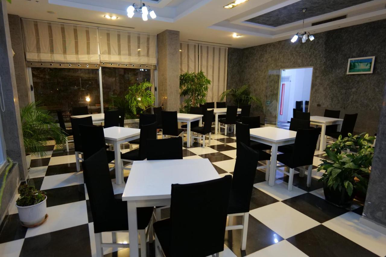 Hotel Dior Sarandë Eksteriør billede