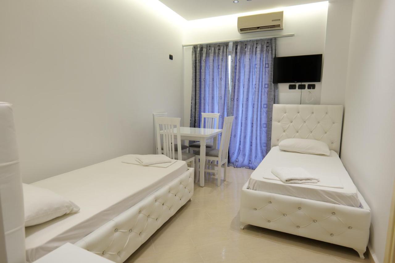 Hotel Dior Sarandë Eksteriør billede